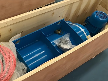 Six electric hoists are shipped to Tajikistan