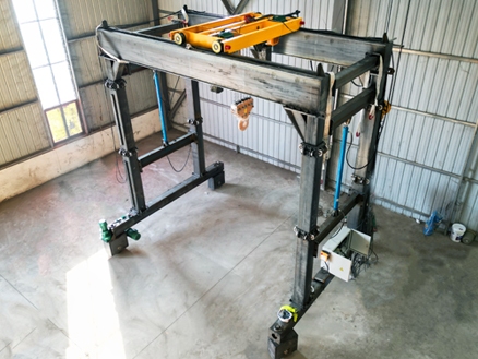 Double-Girder Hydraulic Mobile Gantry Crane | Install & Commission Guide